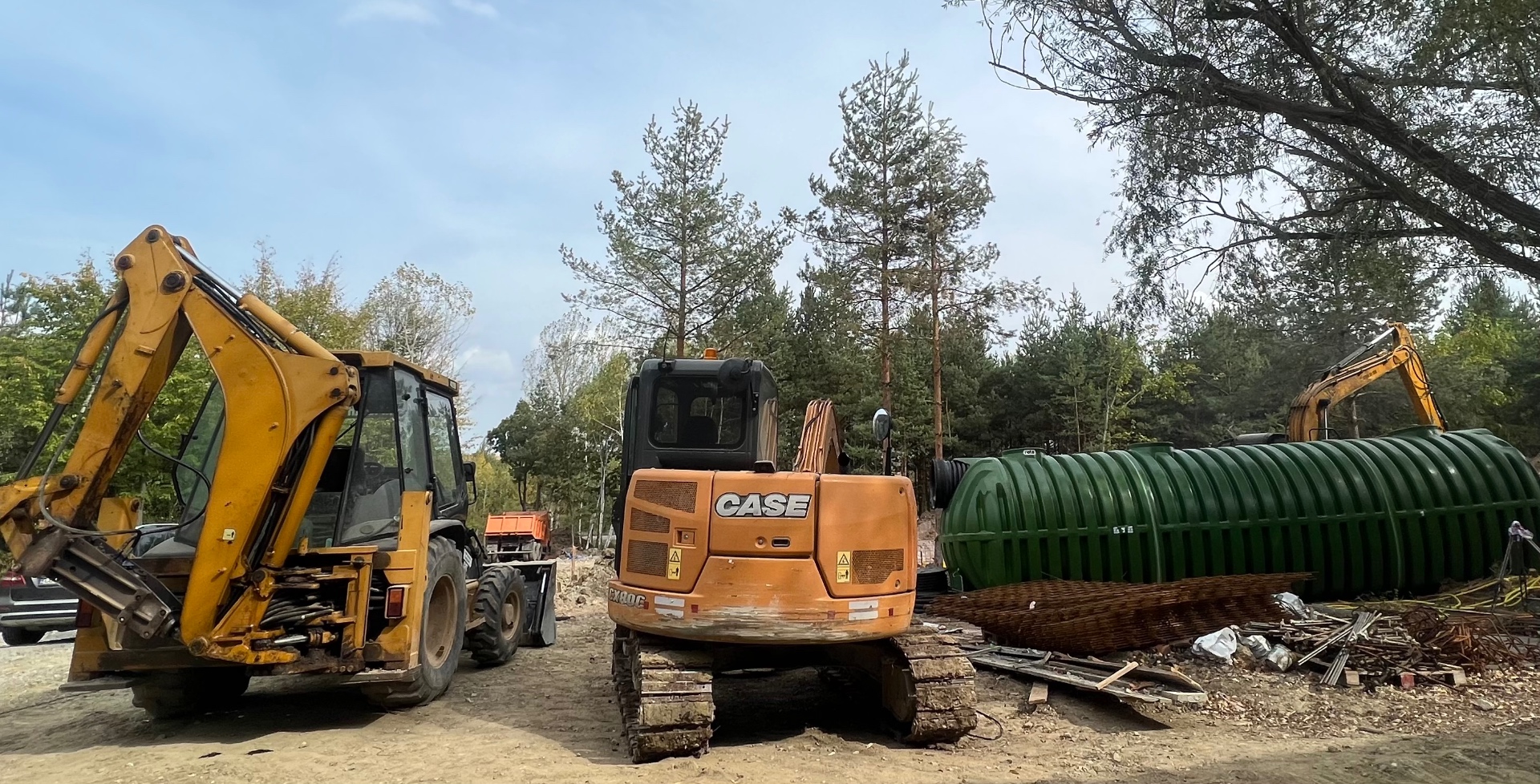 CASE CX80C + BACKHOE